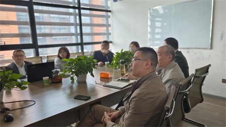 以AI視頻聯(lián)網(wǎng)報警服務(wù)為立足點，加大AI技術(shù)在各環(huán)境中的應(yīng)用